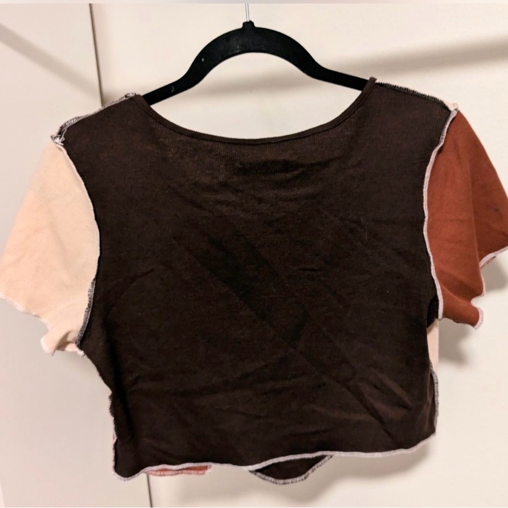 Colorblock Crop Top - Picture 2 of 2